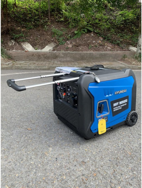 Бензиновый инверторный генератор Hyundai HHY 9050Si Бензиновый инверторный генератор Hyundai HHY 9050Si фото