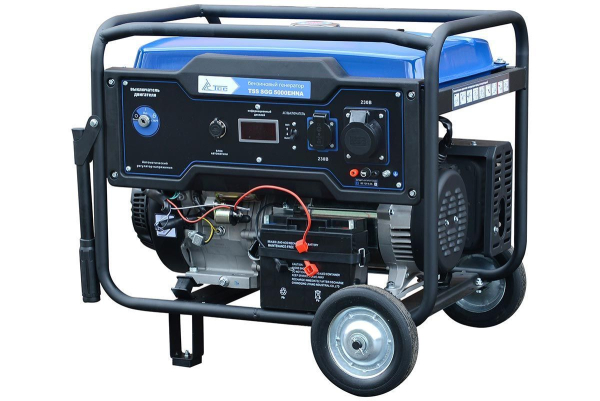 Бензиновый генератор ТСС SGG 5000EHNA в кожухе МК-1.1 уличный фото