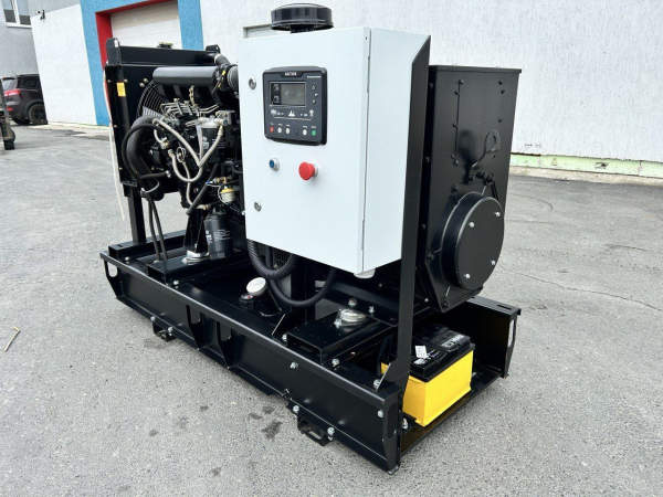 Дизельный генератор Исток АД30С-Т400-РМПУ12-8  промышленный Дизельный генератор Исток АД30С-Т400-РМПУ12-8  промышленный фото